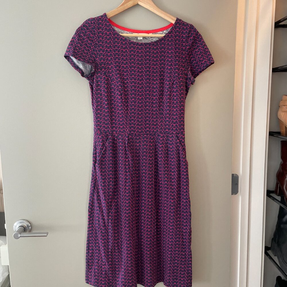 EUC Boden Phoebe Cotton Jersey Dress Navy Blue Pink Glasses Print Size 2 Regular - Picture 2 of 4